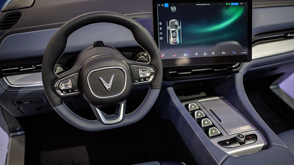 VinFast VF 9 49 VinFast VF 9 48